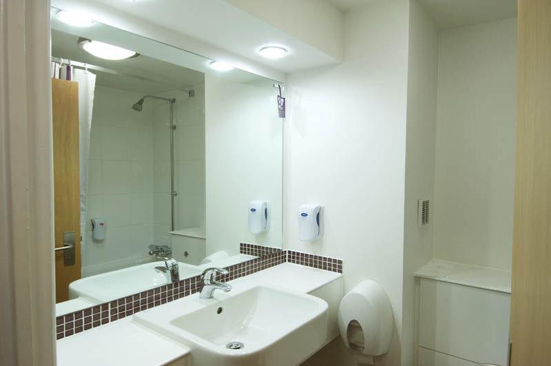 Premier Inn Ранкорн Экстерьер фото