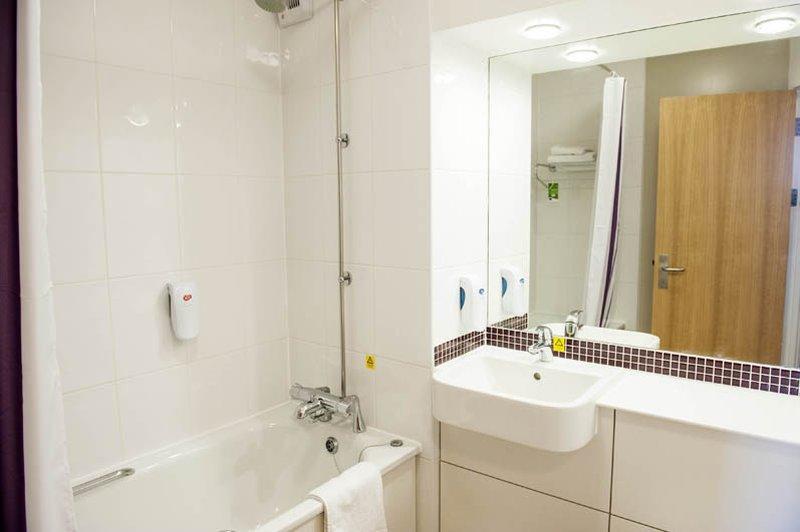 Premier Inn Ранкорн Экстерьер фото