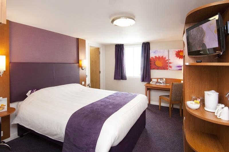 Premier Inn Ранкорн Экстерьер фото